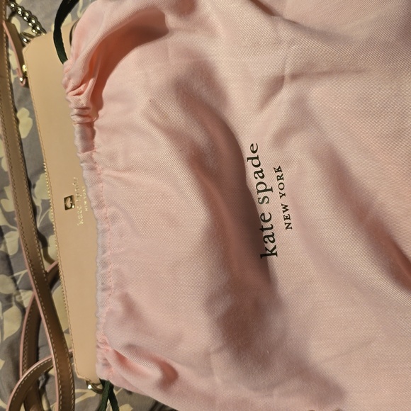 Kate Spade Weller Street Declan Classic Leather Crossbody - Picture 9 of 9